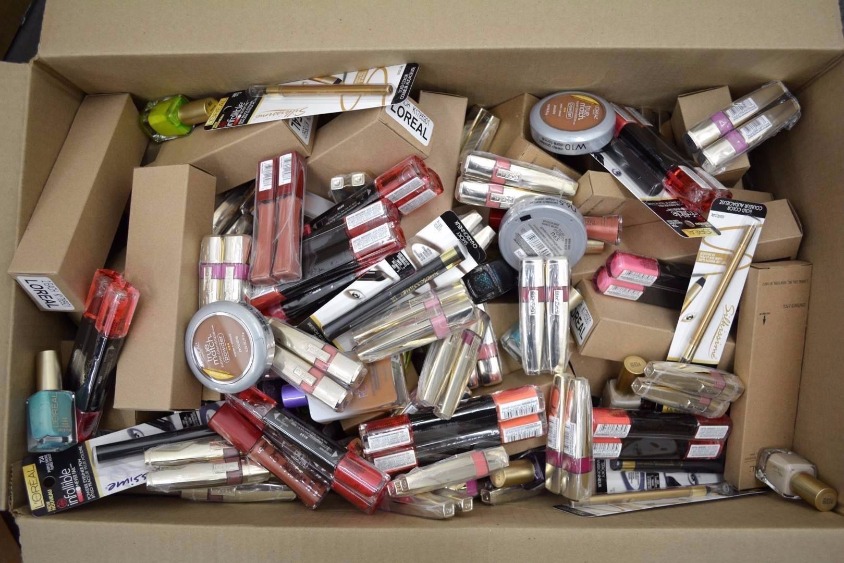 wholesale LOT L'Oréal New Overstock Cosmetic Lots 250 units