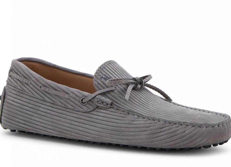 Tod's Men's Gray Gommino Driving Shoes In Nubuck XXM0GW05470JL1B414