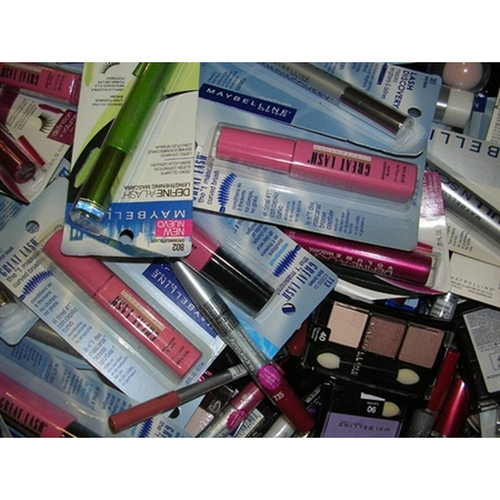 Wholesale LOT Maybelline Assorted Cosmetic Lot  200 Units per Case