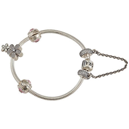 Pandora Ladies Floral Bracelet Gift Set B801116-17